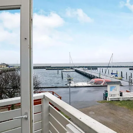 4 Person In Rudkobing-by Traum