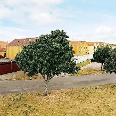 4 Person In Rudkobing-by Traum