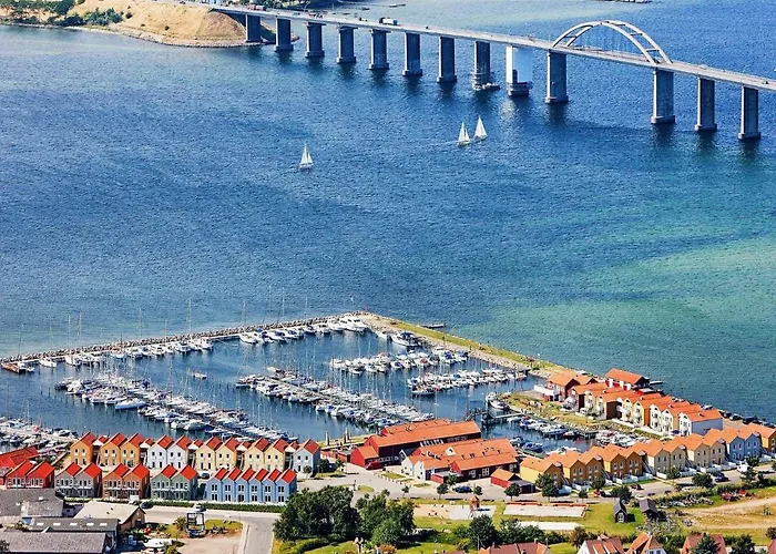 4 Person In Rudkobing-by Traum *